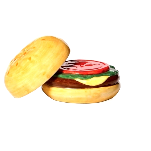 Pfaltzgraff Other - 🌵Cheeseburger Salt & Pepper Shaker NIB